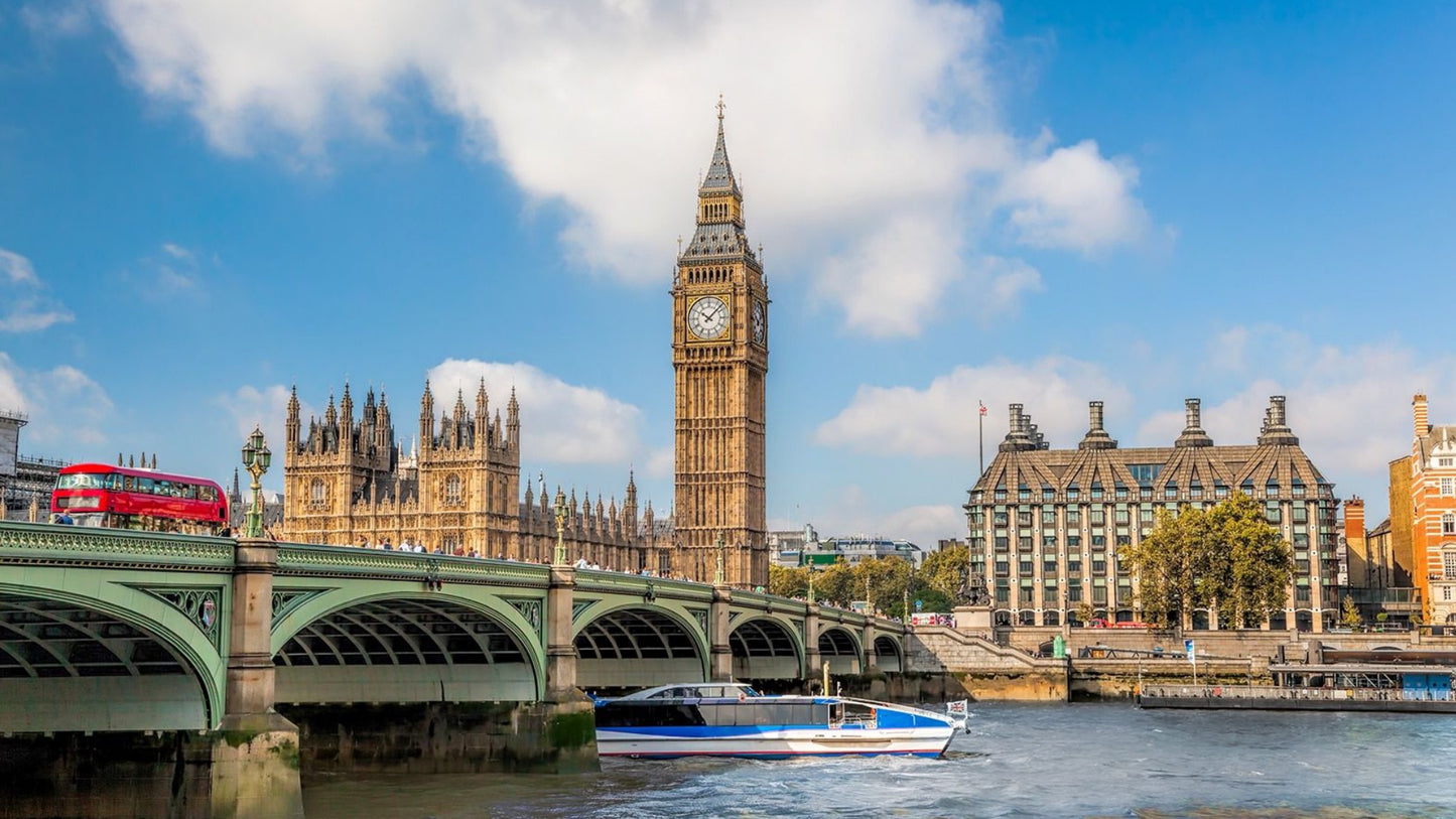 Travel Alone? Share Room and Find Travel Buddy in London