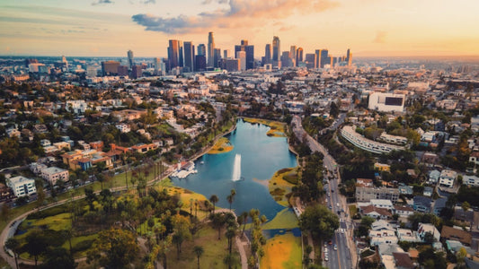 Travel Alone? Share Room and Find Travel Buddy in Los Angeles